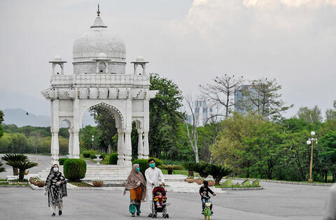 Pakistan Passes Law to Castrate Rapists