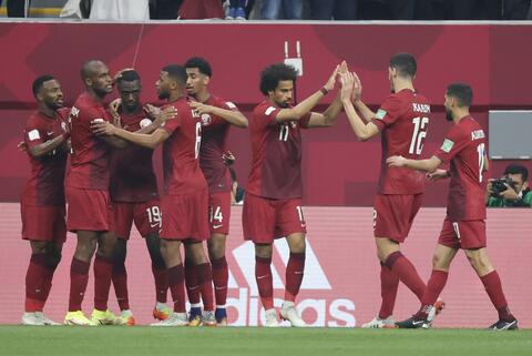 تشكيلة قطر المتوقعة أمام الجزائر اليوم في نصف نهائي كأس العرب