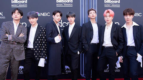 فرقة BTS تلغي رحلتها إلى أمريكا بسبب 
