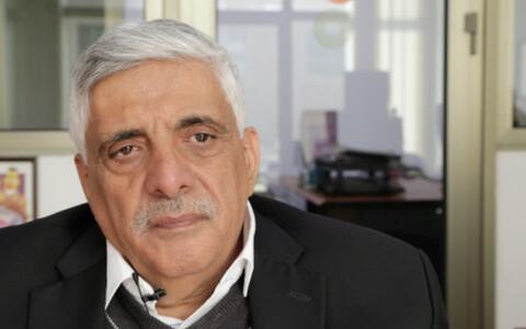 توقيف الصحفي الأردني داود كتاب في المطار