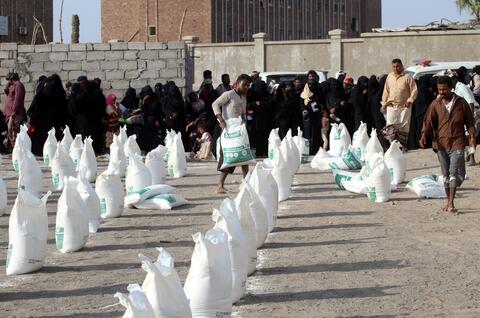 Yemeni Women Turned Away After Waiting 3 Days in Line for Fuel