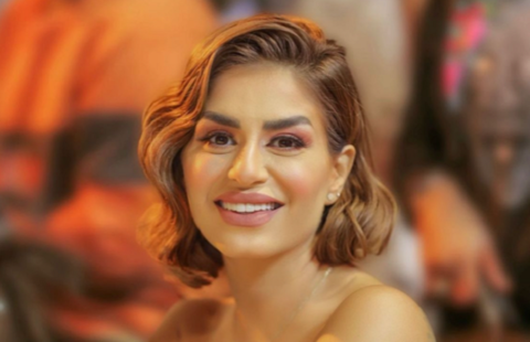 منة فضالي جريئة في أحدث إطلالة لها من دبي
