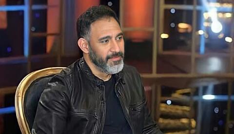 عمرو مصطفى: 