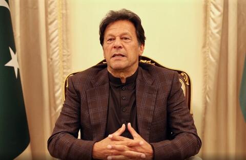 اضطرابات واسعة في باكستان بعد إقصاء عمر خان