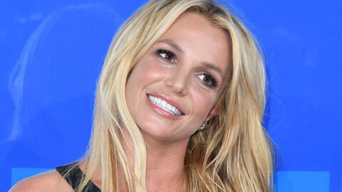 Is She Okay? Britney Spears' TWELVE Full Nude Snaps (Pictures)
