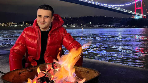 'I Love Lebanon So Much!' Turkish Chef Burak Özdemir Flies to Beirut to Personally Provide Support in Streets (Video)