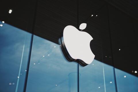 Apple to Release AR/VR Headset That Includes Video Content Created by Hollywood Directors