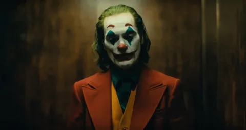 هل تكون ليدي غاغا مفاجأة فيلم 