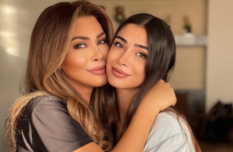 هكذا احتفلت ابنة نوال الزغبي بعيد ميلاد والدتها الـ51