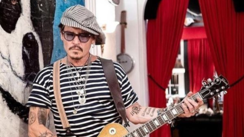  Pictures: OMG! Is Johnny Depp Dating Someone New?