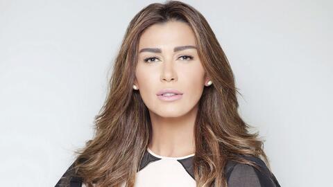إليسا تطرح أحدث أغنياتها (أنا وبس) و الشاعر يهددها بالقضاء!