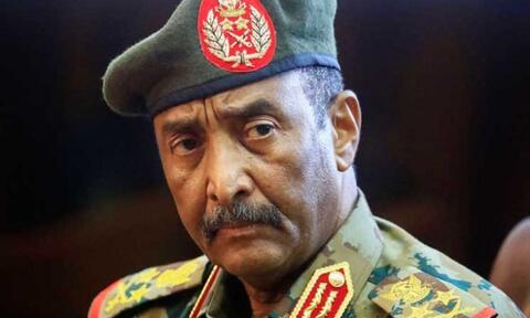 البرهان: الجيش السوداني يقف مع 