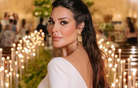 نادين نسيب نجيم تحتفل بعيد ميلاد ابنها بالـ(مايوه)
