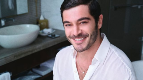 Burak Deniz Apologizes to Nilperi Şahinkaya