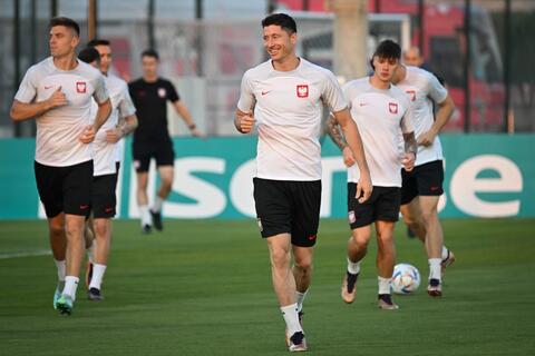 تشكيلة بولندا المتوقعة أمام المكسيك اليوم في كأس العالم 2022