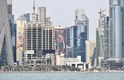 قطر تكتسي بحلة كأس العالم 2022 