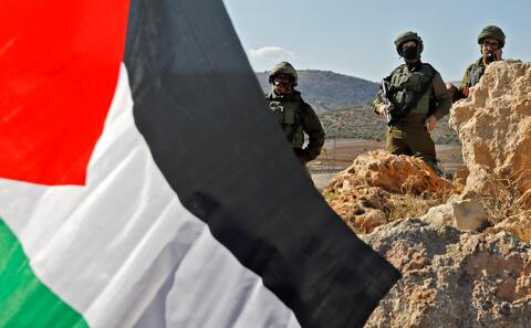 Israeli forces kill Palestinian at Qalandiya camp