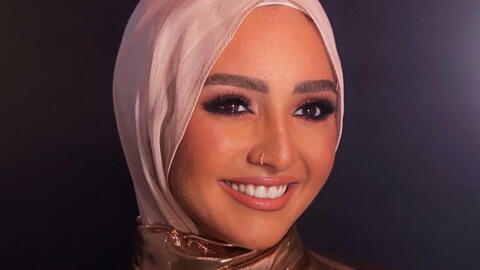 هلا رشدي تغضب جمهورها بسبب فيديو لها أمام الكعبة