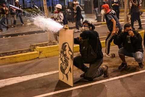 Peru: 17 Killed in anti-government protests 