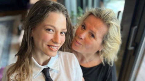  Serenay Sarıkaya to star in new show
