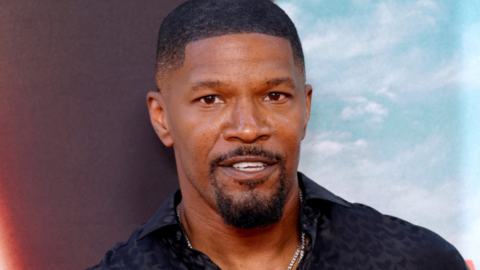 Jamie Foxx remains hospitalized more than 3 weeks 