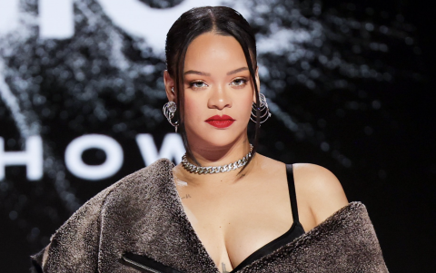 Rihanna in a bra in new video with her son