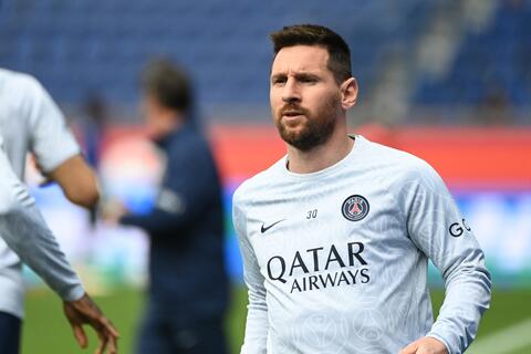 مدرب الهلال يكسر الصمت بشان التعاقد مع ميسي