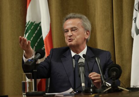 حاكم مصرف لبنان يتخلف عن استجوابه في باريس
