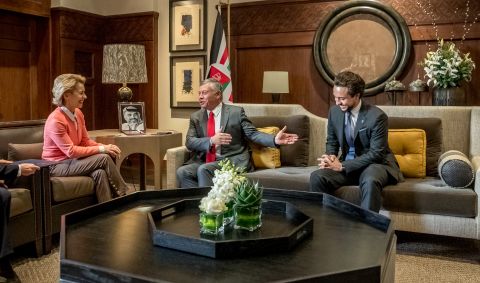 عطلة رسمية بمناسبة زفاف ولي العهد الاردني الحسين بن عبدالله الثاني