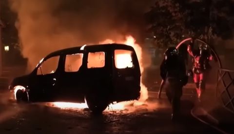اول قتيل في احتجاجات فرنسا والشرطة تلفق له تهمة النهب