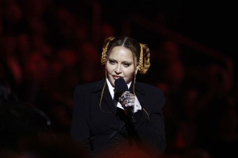 Madonna returns home after ICU