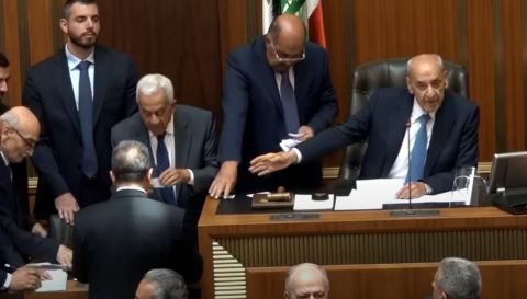 برلمان لبنان يلتئم مجددا لانتخاب رئيس للبلاد وسط انقسامات سياسية حادة