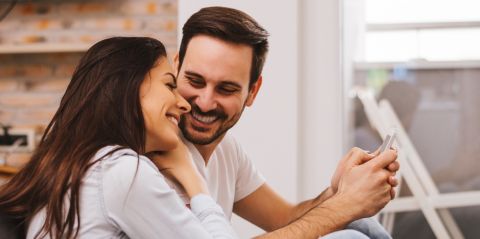 حركات طفولية يحبها الرجل في المرأة