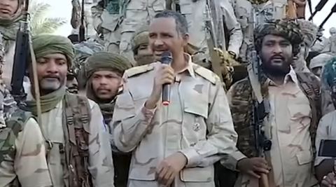 حميدتي يرهن وقف الحرب في السودان باستسلام البرهان وقادة الجيش