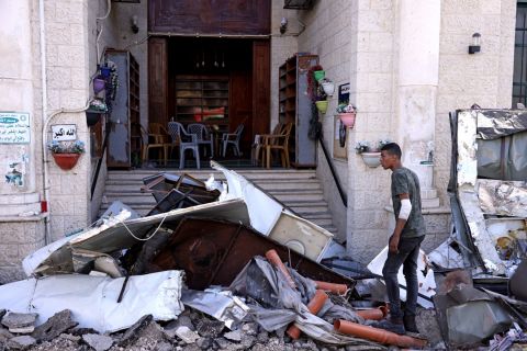 Israeli occupation  intensifies Jenin confrontation, prompting forced evacuations