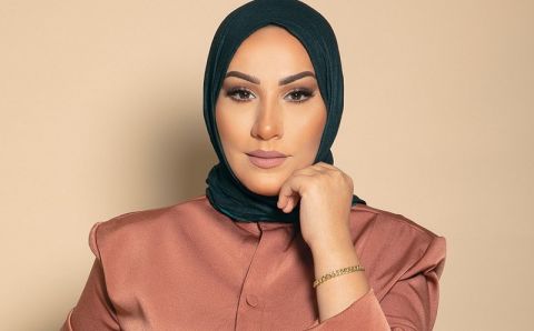 نداء شرارة تستعير لحن 