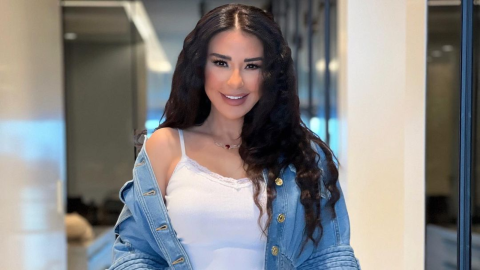 شجار يجمع ماغي بو غصن وسيدة في الشارع.. حاولت تعنيف طفلها