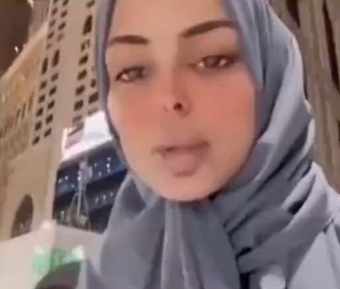 فيديو سيلفي في الحرم المكي.. فتاة سعودية تثير الغضب