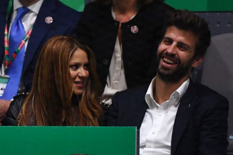 Crowd humiliate Piqué on stage for what he did to Shakira