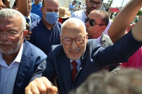 راشد الغنوشي يبدا اضرابا عن الطعام