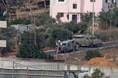A number of Palestinians injured during an Israeli raid on Jenin