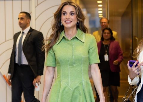 سان لوران تكتسح أسبوع الموضة في باريس تحت أنوار برج إيفيل
