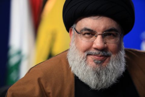 اسرائيل تحذر من قوة حزب الله والسعودية تدعو مواطنيها لمغادرة لبنان