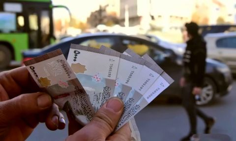سعر الدولار اليوم في سوريا الأحد 22 أكتوبر 2023.. تماسك الليرة