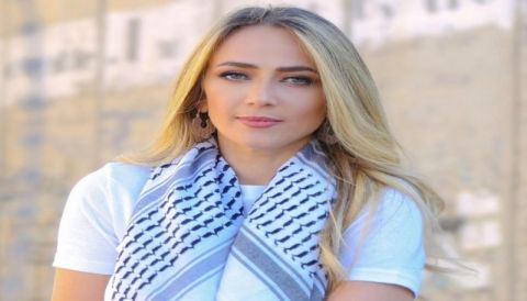 دلال أبو آمنة بعد خروجها من السجن تصرح إيماني بالله أعمق 