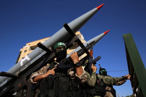 كتائب القسام تقصف تل ابيبب بعد مغادرة بايدن