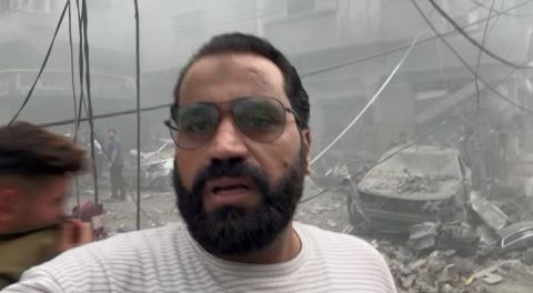 شاهد بكاء والدة زوجة رئيس وزراء اسكتلندا المحاصرة في غزة 