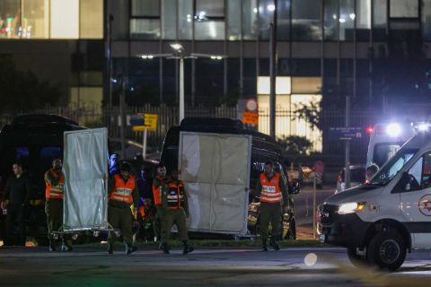 Landmark Release: 39 Palestinian prisoners freed in Israel-Hamas prisoner exchange