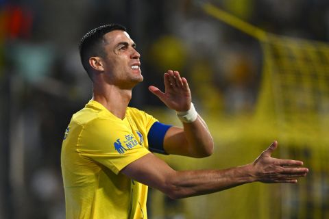 تمثال كريستيانو رونالدو الشمعي يثير السخرية في الرياض.. هل هناك شبه؟