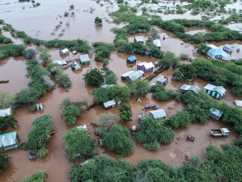 Somalia floods kill at least 101, with 1 million displaced